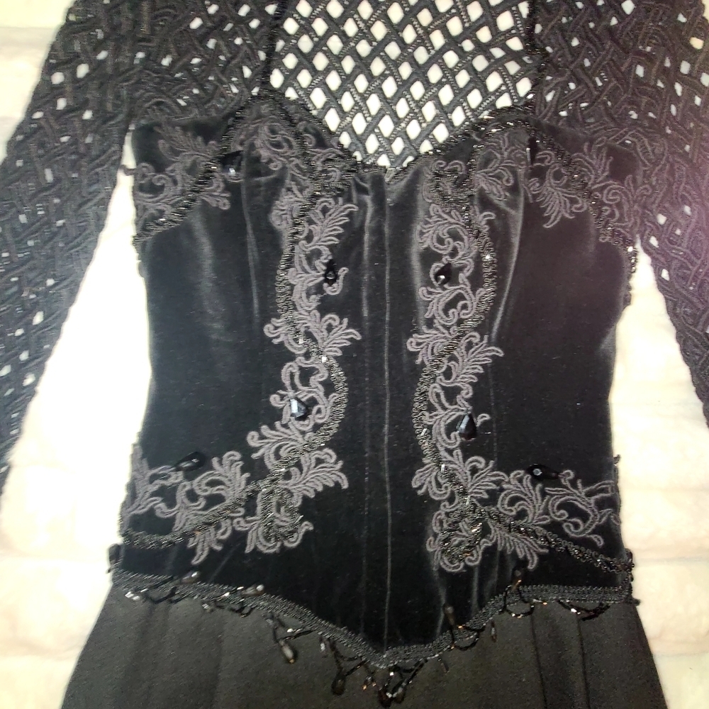 Black Long Sleeve Graphic Cut Out Mini Dress - Picture 4 of 11